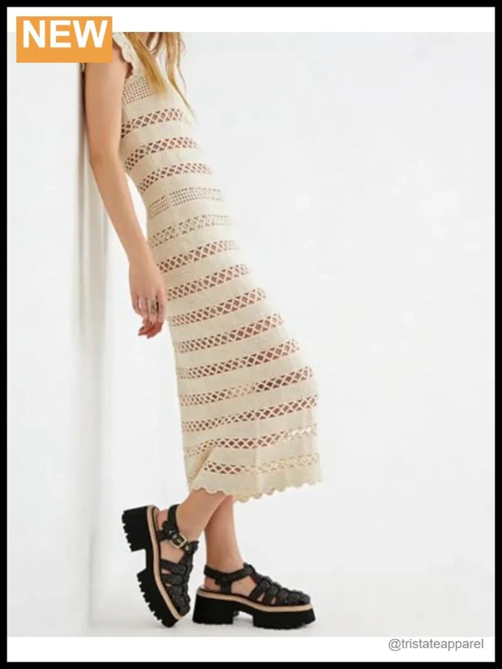 Raffia platform sandals with adjustable buckle, closed toe, crochet